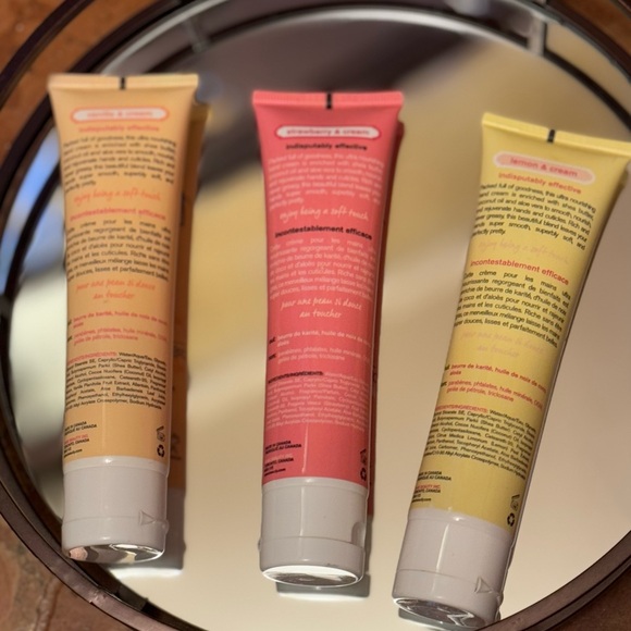 🆕 DELECTABLE NOURISHING HAND CREAM SET OF 3 - Picture 2 of 11